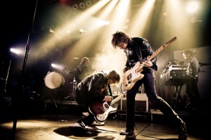 726746177_switchfoot-01